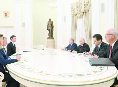 putin receives us officials in ukraine peace talks