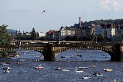 czech coronavirus cases rise just as holidays start czech coronavirus cases rise just as holidays start