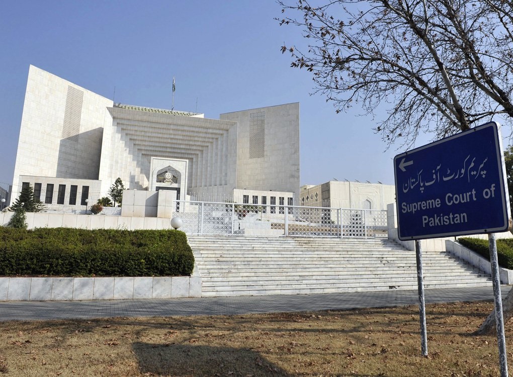 Reinstated govt servants to get 'back benefits': SC - Vimarsana News