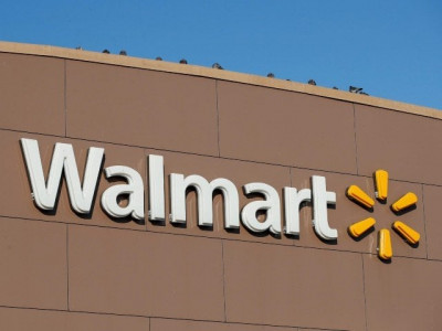 shooting at california walmart distribution centre leaves two dead four injured shooting at california walmart distribution centre leaves two dead four injured