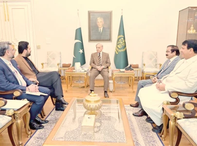 centre kp frost thaws as pm cm afridi break the ice centre kp frost thaws as pm cm afridi break the ice