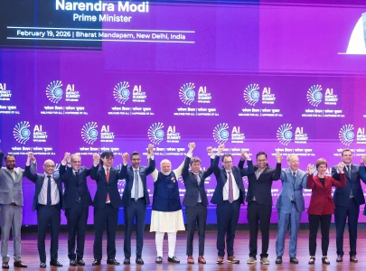 indian pm modi s ai unity pose turns awkward for openai s altman and anthropic s amodei indian pm modi s ai unity pose turns awkward for openai s altman and anthropic s amodei