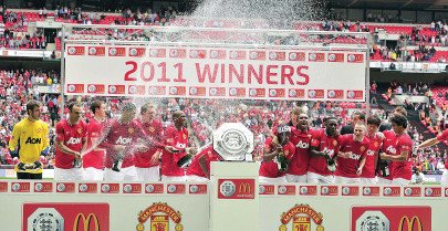 nani fires united fightback