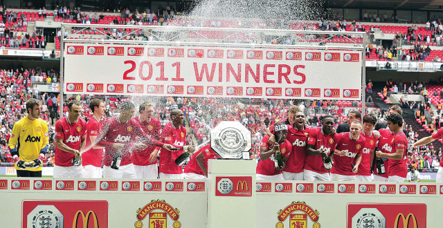 nani fires united fightback nani fires united fightback