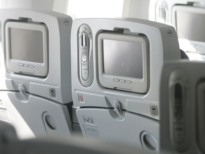 boeing unveils first dreamliner for delivery