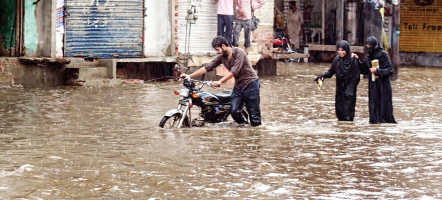 monsoon monday lahoris struggle to cope with 12 hours of rain monsoon monday lahoris struggle to cope with 12 hours of rain