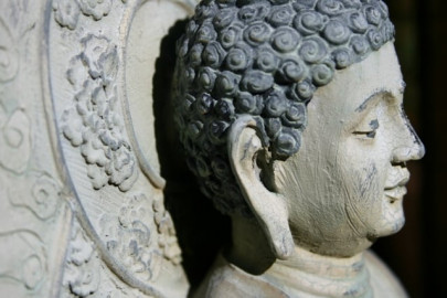 pakistani art makes us debut amid political challenges