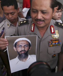 pakistan to fly bali bomb suspect to jakarta