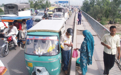 bridge over troubled squatters ravi nomads take over as police step back