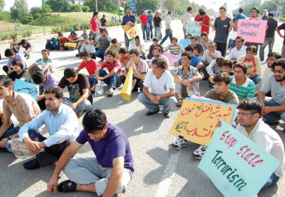 clash between police attabad victims fresh protests erupt across g b clash between police attabad victims fresh protests erupt across g b