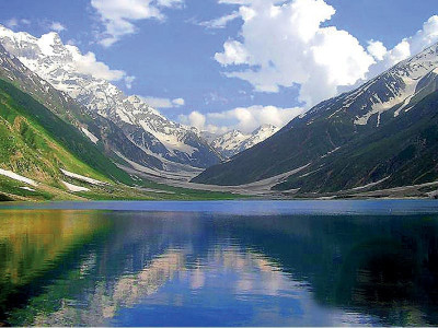 500 tourists saved after saiful malook flood 500 tourists saved after saiful malook flood