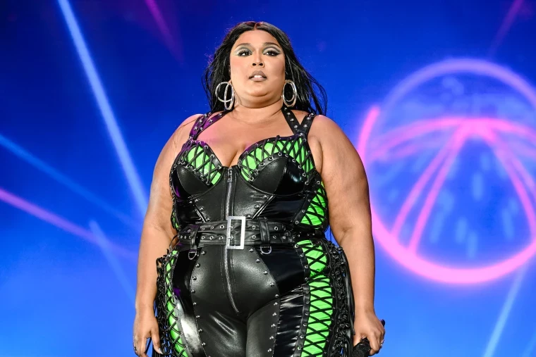 lizzo shocks with announcement as she quits music industry