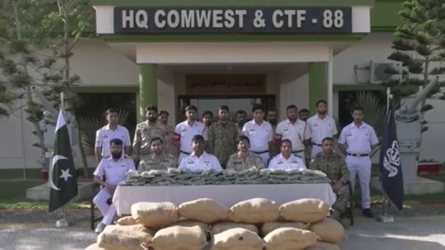 pakistan navy anf recover 700kg of drugs from pishukan in joint operation pakistan navy anf recover 700kg of drugs from pishukan in joint operation