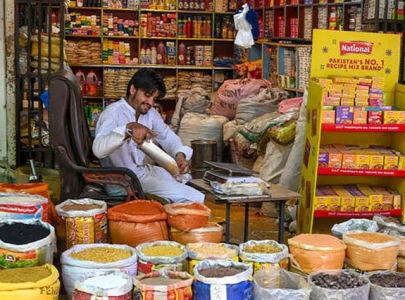 retail food prices stay above official rates