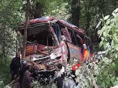 eight killed several injured in galyat road mishap eight killed several injured in galyat road mishap