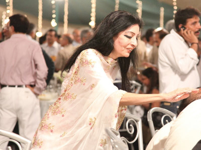 pakoras and politics mqm throws the party of all parties for all parties pakoras and politics mqm throws the party of all parties for all parties