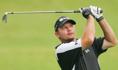 golf gainey quinney share lead