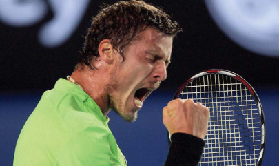 tennis safin joins old boys club in china