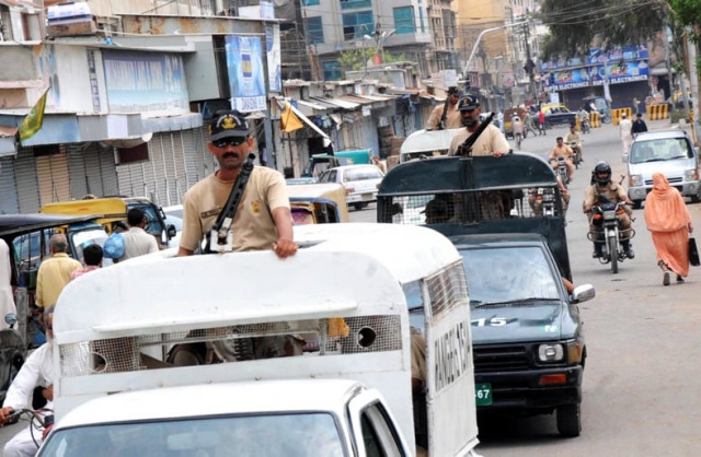 karachi violence 15 killed army offers assistance karachi violence 15 killed army offers assistance