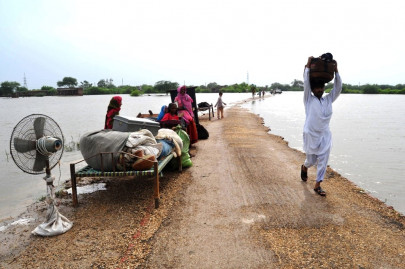 flood warning issued for sutlej sindh helpless on 11th day flood warning issued for sutlej sindh helpless on 11th day