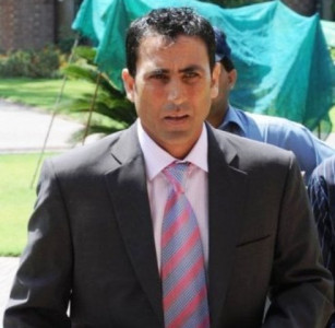 younus launches sports school younus launches sports school