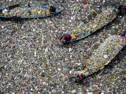 experts meet as final global plastic treaty talks near