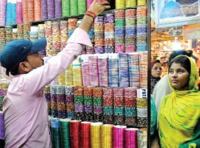 flooded markets eid shopping frenzy begins in quetta