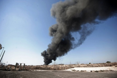 libya rebels take border post hunt on for qaddafi libya rebels take border post hunt on for qaddafi