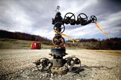 ogdc makes two new gas discoveries