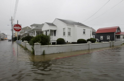 facing the storm obama spearheads hurricane response