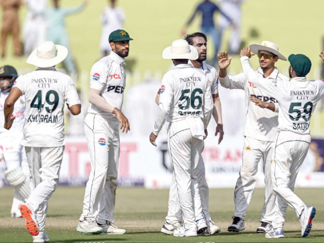 pakistan players celebrate after the dismissal of bangladesh s shadman islam on the third day of the first test match at rawalpindi cricket stadium photo afp pakistan players celebrate after the dismissal of bangladesh s shadman islam on the third day of the first test match at rawalpindi cricket stadium photo afp