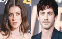 netflix bets on nostalgia again