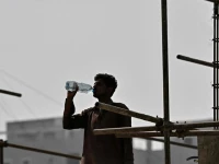 drop in temperature brings relief in karachi