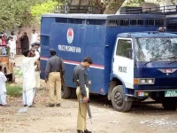prison van breakout leaves 10 at large