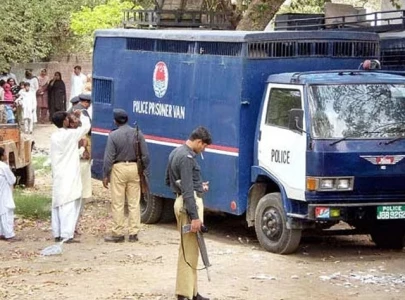 prison van breakout leaves 10 at large prison van breakout leaves 10 at large