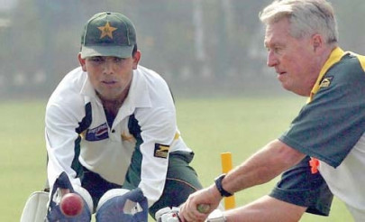 international experience must for new coach intikhab international experience must for new coach intikhab