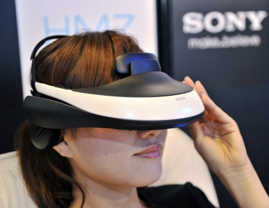 sony sets date for mobile 3d headset launch in japan