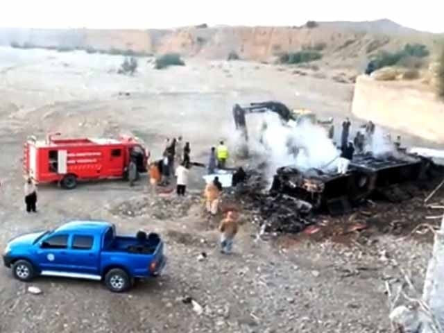 41 burnt to death in balochistan bus crash