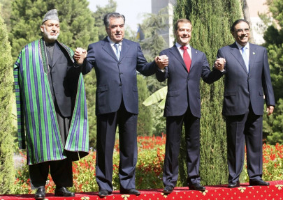 regional summit russia offers to pour money into af pak energy projects