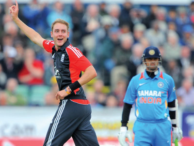 cricket drs questioned after dravid s wicket