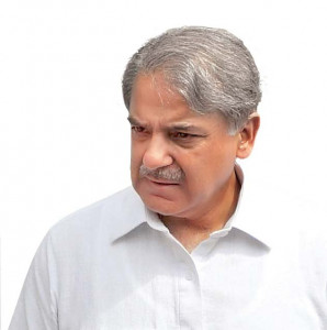 speaking out sharif bashes top man in islamabad for country s woes