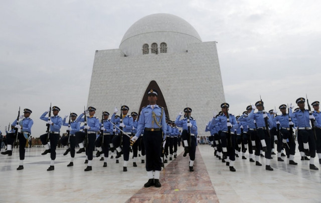 defence day soldiers honoured 46 years on defence day soldiers honoured 46 years on