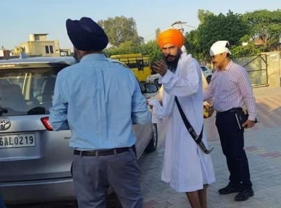 pro khalistan leader amritpal singh surrenders before police