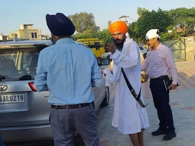 Pro-Khalistan leader Amritpal Singh surrenders before police