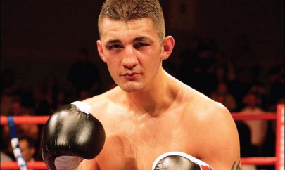 boxing cleverly sounds off warning