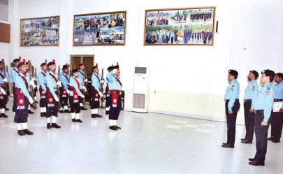 passing out parade kin of slain officials inducted in city police