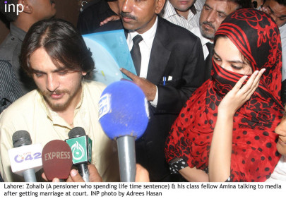 inmate facing life imprisonment marries girlfriend in court