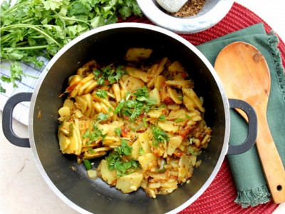 craving for carbs or had a crazy day potato bhujia is the way