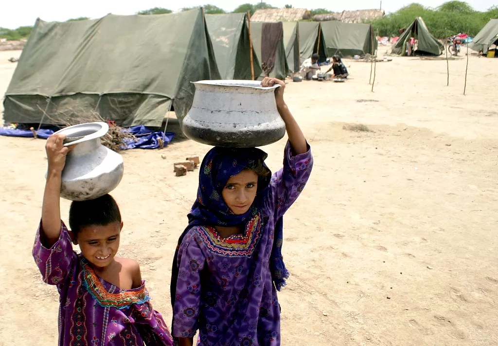 finally international aid agencies arrive in badin finally international aid agencies arrive in badin