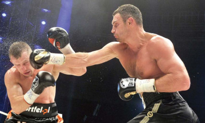 boxing klitschko retains heavyweight title boxing klitschko retains heavyweight title